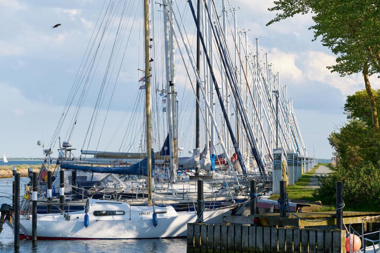 Ferienwohnung Helle Stuuv Lemkenhafen auf Fehmarn Exterior foto